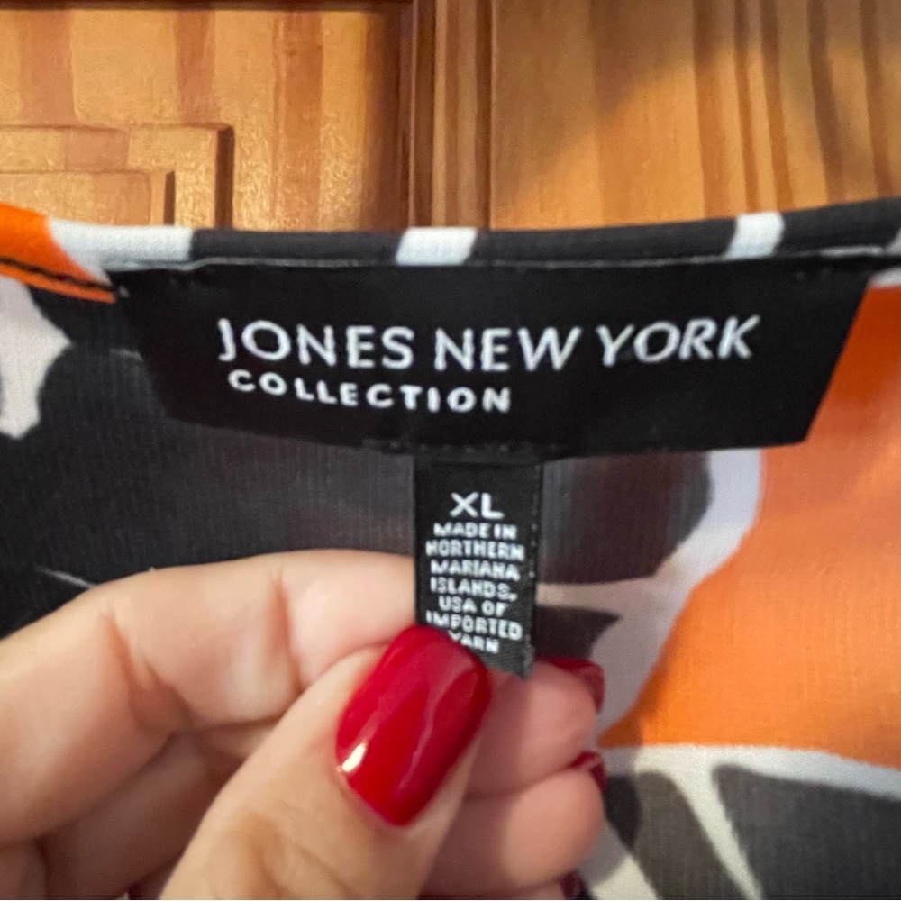 Jones New York Short Sleeve Blouse, Size XL - Picture 3 of 5